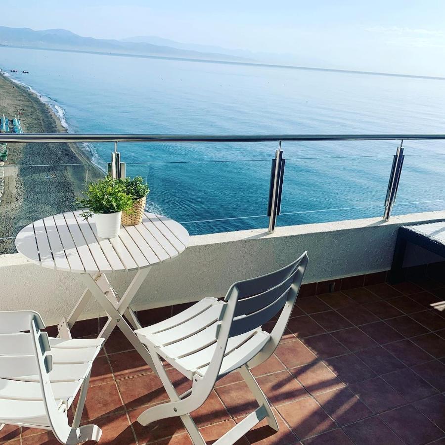 Amazing Frontline Sea Views Studio Apartment Castillo Del Vigia Torremolinos Eksteriør billede